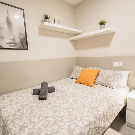 Poeta شقة برشلونة